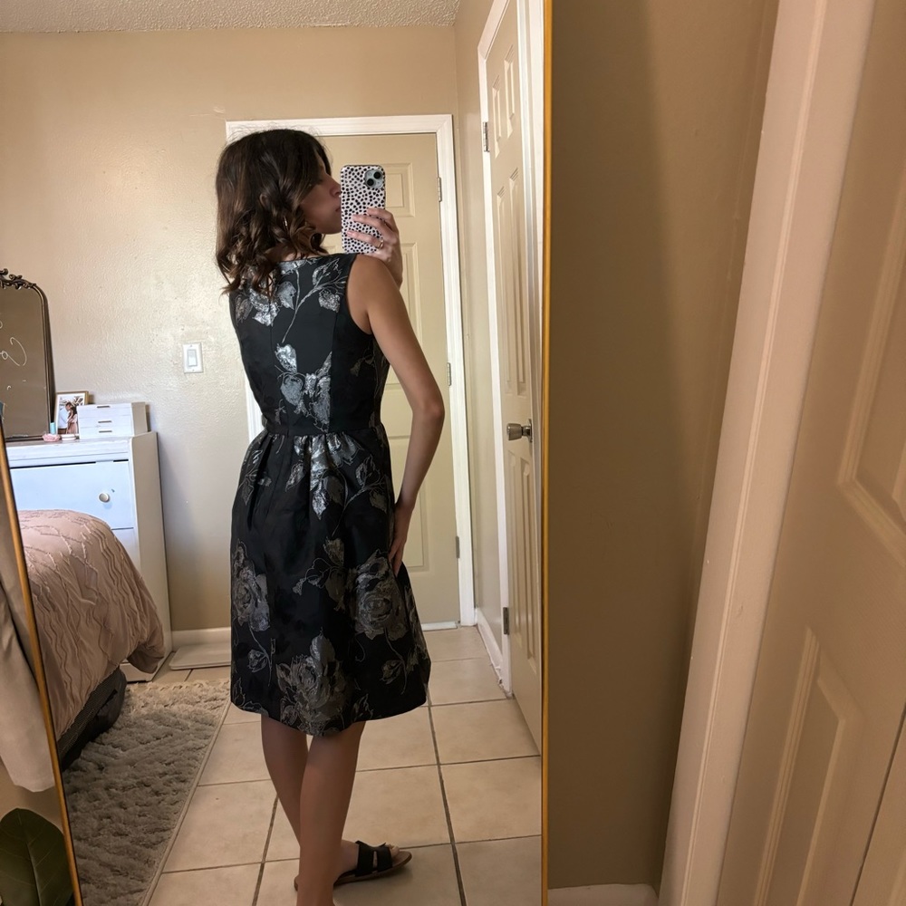 White House Black Market Formal Dress - Picture 4 of 6